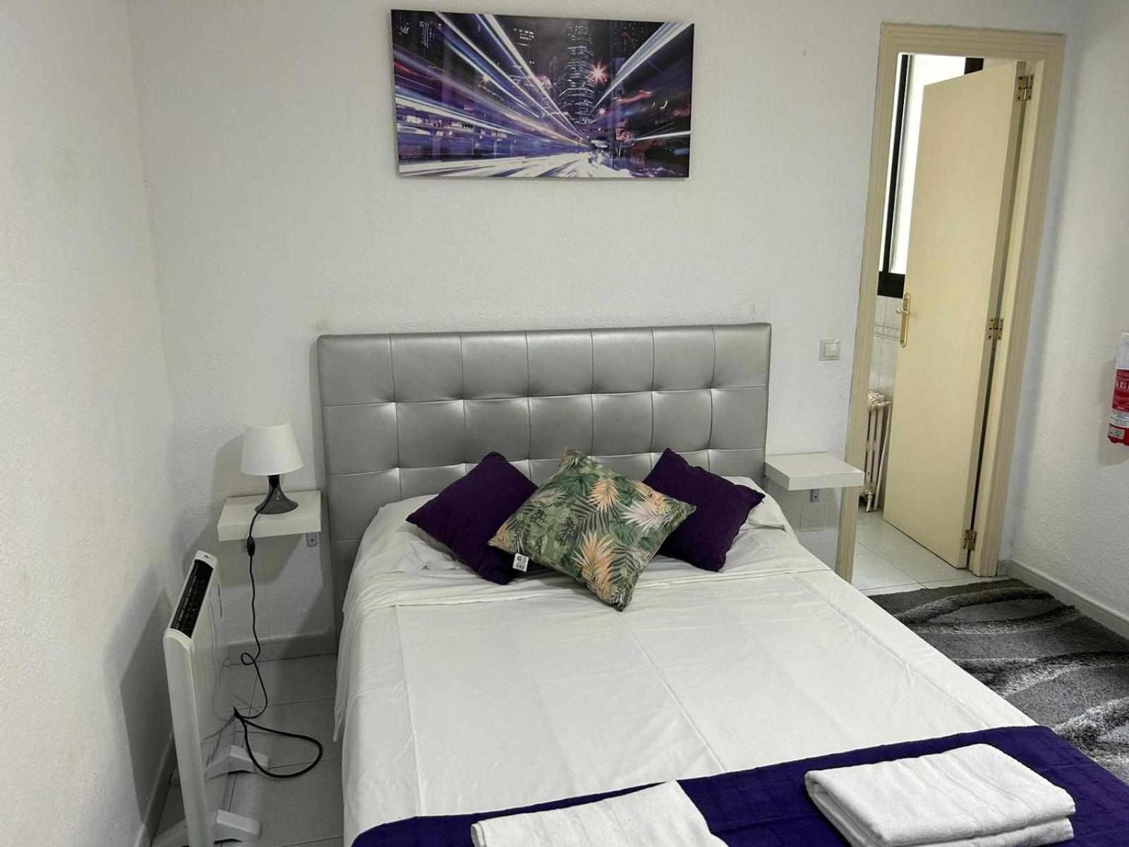 Estudio En Plaza Callao Madrid Buitenkant foto
